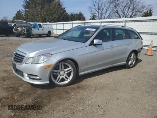 2013 Mercedes-Benz E 350 Luxury with VIN WDDHH8JB2DA686896, listed as a Copart auction lot 47546415 with 133,452 mi miles and Salvage title. Bid and sale history available at DreamBid. Image 1.