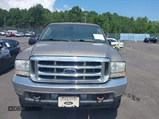 2003 Ford F-250 XL z VIN 1FTNW21LX3EC64584, wystawiony jako IAAI lot #42789502 z przebiegiem 251 574 mil mil oraz . Historia ofert i sprzedaży dostępna na DreamBid. Obrazek 12.
