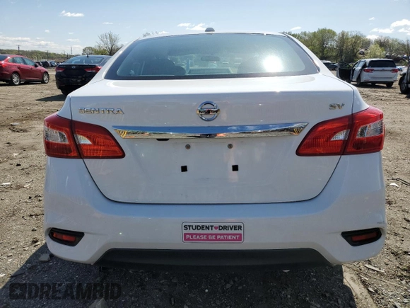 2018 Nissan Sentra SV z VIN 3N1AB7AP2JY262454, wystawiony jako Copart lot #52227965 z przebiegiem 17 091 mil mil oraz Szkoda całkowita • Salvage title. Historia ofert i sprzedaży dostępna na DreamBid. Obrazek 6.