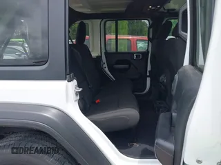 2019 Jeep Wrangler Unlimited Sport S with VIN 1C4HJXDN3KW689739, listed as a IAAI auction lot 42358604 with 73,271 mi miles and . Bid and sale history available at DreamBid. Image 8.