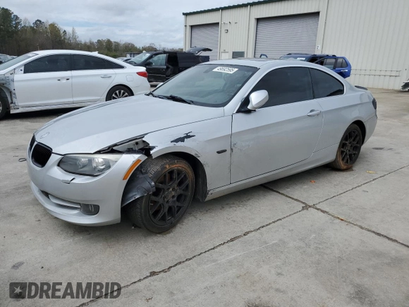 2011 BMW 3 Series 328i xDrive with VIN WBAKF5C5XBE586494, listed as a Copart auction lot 49692595 with 239,048 mi miles and Salvage title. Bid and sale history available at DreamBid. Image 1.