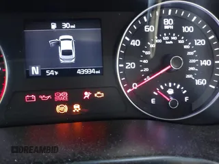 2021 Kia Forte LXS z VIN 3KPF24AD8ME273858, wystawiony jako IAAI lot #40978799 z przebiegiem 43 934 mil mil oraz . Historia ofert i sprzedaży dostępna na DreamBid. Obrazek 15.