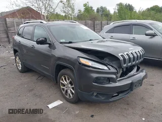 2018 Jeep Cherokee Latitude Plus z VIN 1C4PJMLX1JD570840, wystawiony jako IAAI lot #42275704 z przebiegiem 113 836 mil mil oraz . Historia ofert i sprzedaży dostępna na DreamBid. Obrazek 1.