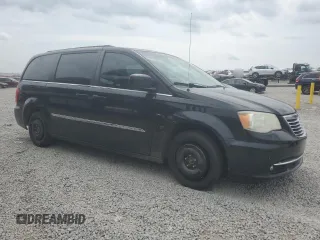 2012 Chrysler Town & Country Touring z VIN 2C4RC1BG9CR228345, wystawiony jako Copart lot #54477725 z przebiegiem 217 041 mil mil oraz Nie do naprawy • Non repairable. Historia ofert i sprzedaży dostępna na DreamBid. Obrazek 4.