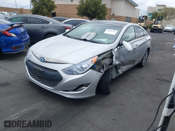 2014 Hyundai Sonata Limited with VIN KMHEC4A44EA106969, listed as a IAAI auction lot 42061351 with 25,795 mi miles and . Bid and sale history available at carsss.com. Image 2.