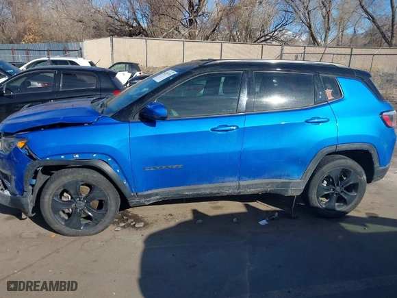2020 Jeep Compass Latitude with VIN 3C4NJDBBXLT205244, listed as a IAAI auction lot 41395738 with NaN miles. Bid and sale history available at carsss.com. Image 14.