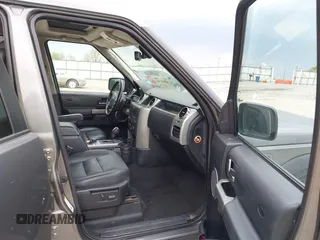 2008 Land Rover LR3 SE with VIN SALAE25458A484128, listed as a IAAI auction lot 42018158 with 198,504 mi miles. Bid and sale history available at carsss.com. Image 5.