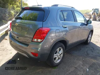 2020 Chevrolet Trax LT z VIN 3GNCJLSB2LL269660, wystawiony jako IAAI lot #42039286 z przebiegiem 111 147 mil mil oraz . Historia ofert i sprzedaży dostępna na DreamBid. Obrazek 4.