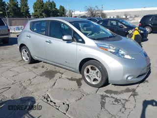 2011 Nissan LEAF SL-e with VIN JN1AZ0CP9BT000778, listed as a IAAI auction lot 41655461 with 99,048 mi miles. Bid and sale history available at carsss.com. Image 1.