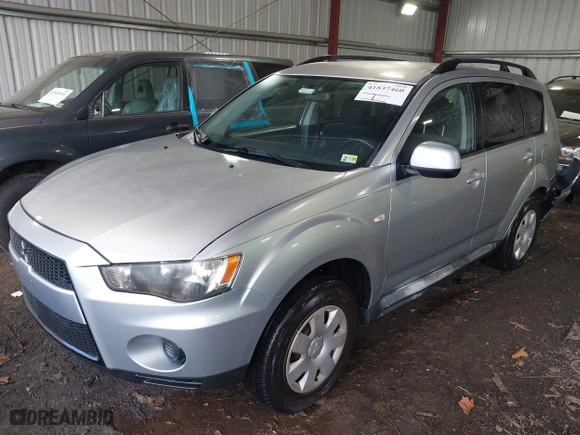 2011 Mitsubishi Outlander ES with VIN JA4AS2AW4BU025549, listed as a IAAI auction lot 41837460 with 98,647 mi miles. Bid and sale history available at carsss.com. Image 2.