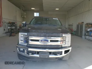 2019 Ford F-350 XL with VIN 1FT8W3BT2KEG36001, listed as a Copart auction lot 52803685 with 119,710 mi miles and Salvage Title. Bid and sale history available at DreamBid. Image 5.