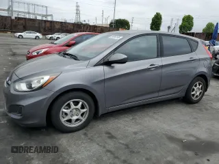 2014 Hyundai Accent GS with VIN KMHCT5AE4EU184401, listed as a Copart auction lot 54960195 with 135,134 mi miles and Clean Title. Bid and sale history available at carsss.com. Image 1.