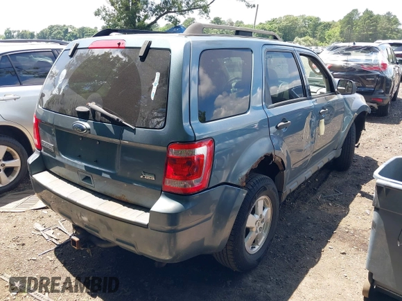 2012 Ford Escape XLT с VIN 1FMCU9DG9CKA70002, выставлен на аукционе IAAI как лот 42737831 с пробегом 132 144 миль миль и . История ставок и продаж доступна на DreamBid. Изображение 4.