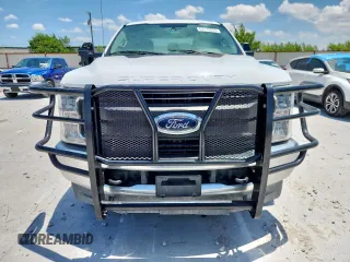 2019 Ford F-250 XL with VIN 1FT7X2B60KEF03136, listed as a Copart auction lot 64179955 with Not provided miles and Salvage title. Bid and sale history available at DreamBid. Image 5.