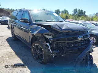 2024 Ford Expedition Max Limited z VIN 1FMJK2A83REA35478, wystawiony jako IAAI lot #42105375 z przebiegiem 25 198 mil mil oraz . Historia ofert i sprzedaży dostępna na DreamBid. Obrazek 1.