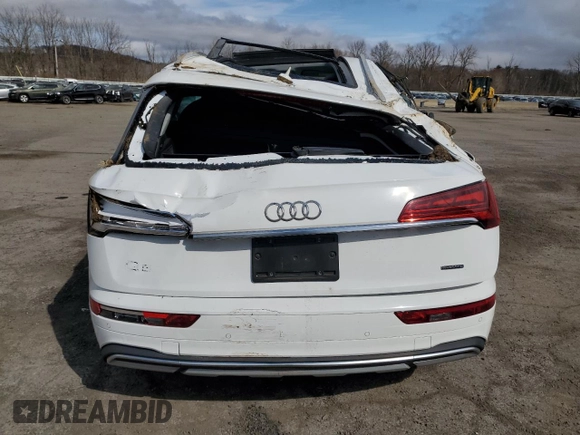 2021 Audi Q5 Premium with VIN WA1AAAFY4M2001967, listed as a Copart auction lot 49786025 with Not Provided miles and Salvage Title. Bid and sale history available at carsss.com. Image 6.