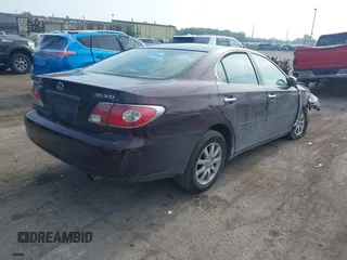 2002 Lexus ES 300 with VIN JTHBF30G520066356, listed as a IAAI auction lot 42519247 with 141,662 mi miles and . Bid and sale history available at DreamBid. Image 4.