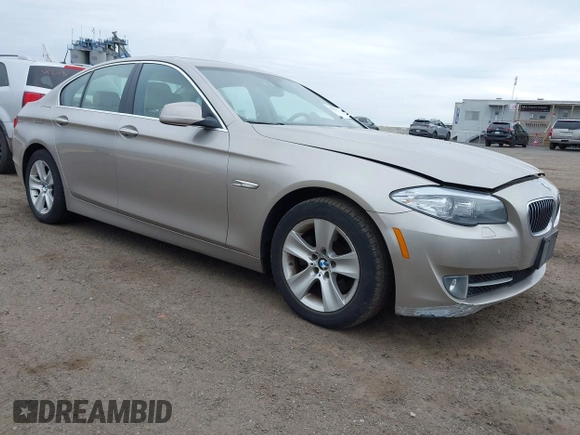 2013 BMW 5 Series 528i xDrive with VIN WBAXH5C54DD109052, listed as a IAAI auction lot 42054381 with 145,931 mi miles. Bid and sale history available at carsss.com. Image 1.