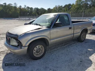 2003 GMC Sonoma SLS with VIN 1GTCS14H638252144, listed as a Copart auction lot 74194954 with 161,051 mi miles and Salvage Title. Bid and sale history available at carsss.com. Image 1.