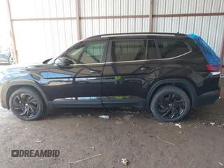 2022 Volkswagen Atlas SE with VIN 1V2KR2CA8NC550050, listed as a IAAI auction lot 42099174 with 55,967 mi miles and . Bid and sale history available at DreamBid. Image 15.
