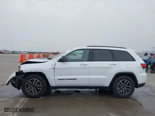 2019 Jeep Grand Cherokee Trailhawk with VIN 1C4RJFLG0KC837817, listed as a IAAI auction lot 41754787 with 86,235 mi miles. Bid and sale history available at carsss.com. Image 15.