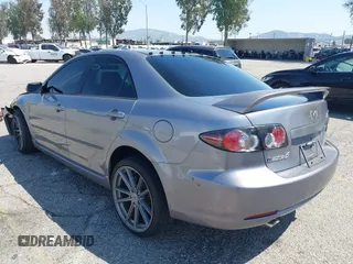 2008 Mazda 6 i Sport VE with VIN 1YVHP80C085M25427, listed as a IAAI auction lot 41991473 with 185,192 mi miles. Bid and sale history available at carsss.com. Image 3.