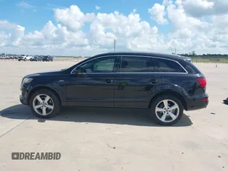 2015 Audi Q7 S line Prestige with VIN WA1DGAFE9FD004677, listed as a IAAI auction lot 42590832 with 150,143 mi miles and . Bid and sale history available at DreamBid. Image 14.