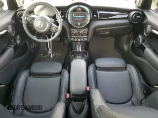 2021 MINI Hardtop 4 Door Oxford Edition with VIN WMWXU7C00M2N76797, listed as a Copart auction lot 56822934 with 44,839 mi miles and Salvage title. Bid and sale history available at DreamBid. Image 8.