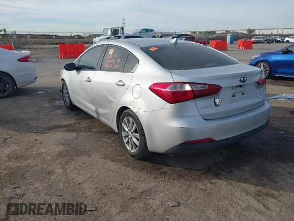 2016 Kia Forte LX with VIN KNAFK4A66G5585773, listed as a IAAI auction lot 41086399 with 1 mi miles. Bid and sale history available at carsss.com. Image 3.
