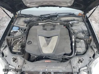 2009 Mercedes-Benz E-Class 3.0L with VIN WDBUF22X29B369240, listed as a IAAI auction lot 41887910 with 164,222 mi miles. Bid and sale history available at carsss.com. Image 10.