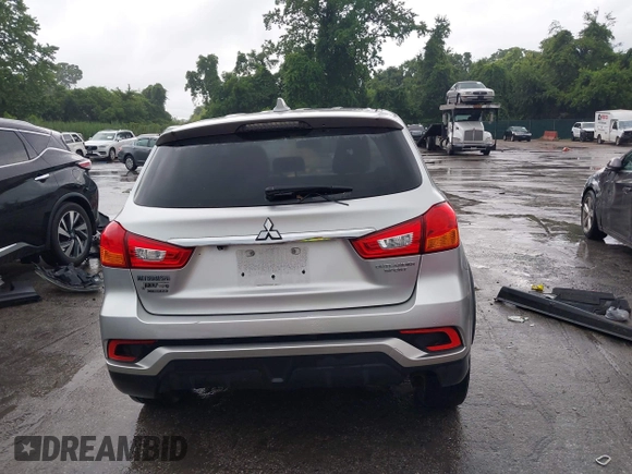 2018 Mitsubishi Outlander ES z VIN JA4AP3AU3JU004874, wystawiony jako IAAI lot #42506653 z przebiegiem 67 052 mil mil oraz . Historia ofert i sprzedaży dostępna na DreamBid. Obrazek 16.