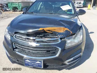 2015 Chevrolet Cruze LT with VIN 1G1PC5SB6F7172091, listed as a IAAI auction lot 41763186 with 118,518 mi miles. Bid and sale history available at carsss.com. Image 6.