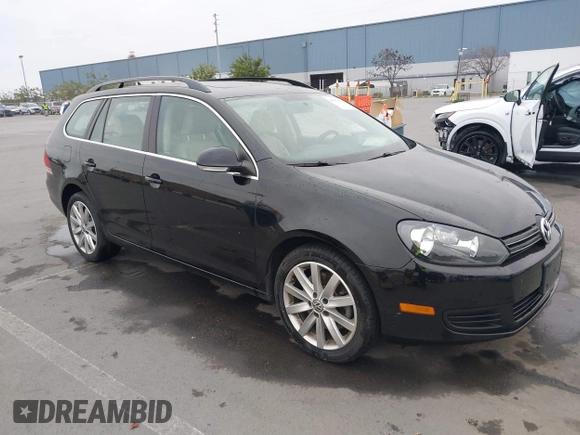 2012 Volkswagen Jetta SportWagen TDI with VIN 3VWPL7AJ3CM657816, listed as a IAAI auction lot 41473792 with 82,447 mi miles. Bid and sale history available at carsss.com. Image 1.