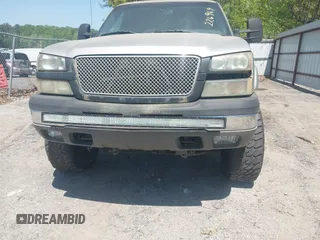 2004 Chevrolet Silverado 1500 Z71 with VIN 2GCEK19T941226969, listed as a IAAI auction lot 42036703 with 247,953 mi miles. Bid and sale history available at carsss.com. Image 6.