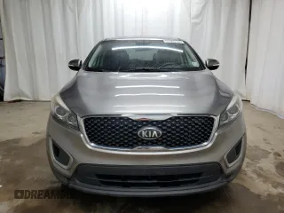 2018 Kia Sorento L with VIN 5XYPG4A39JG338356, listed as a Copart auction lot 48312885 with 110,573 mi miles and Clean Title. Bid and sale history available at carsss.com. Image 5.