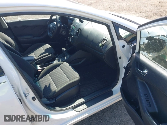 2015 Kia Forte LX with VIN KNAFX4A65F5298540, listed as a IAAI auction lot 41828286 with 163,501 mi miles. Bid and sale history available at carsss.com. Image 5.