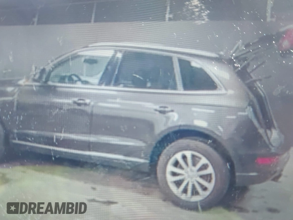 2015 Audi Q5 Premium Plus with VIN WA1LFAFP5FA029478, listed as a IAAI auction lot 41514901 with 133,150 mi miles. Bid and sale history available at carsss.com. Image 21.