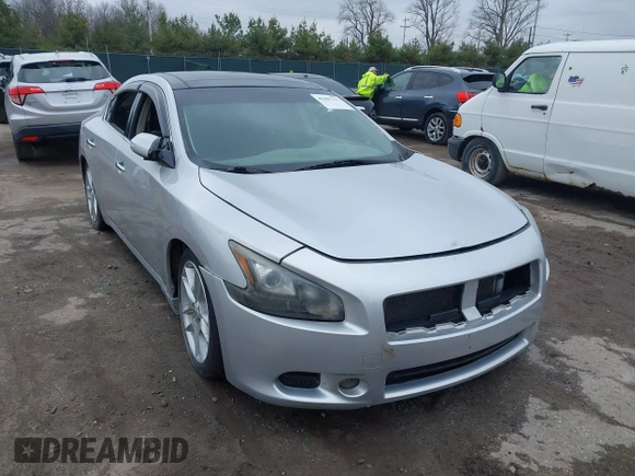 2010 Nissan Maxima S z VIN 1N4AA5AP7AC825355, wystawiony jako IAAI lot #41987311 z przebiegiem 145 046 mil mil oraz . Historia ofert i sprzedaży dostępna na DreamBid. Obrazek 1.