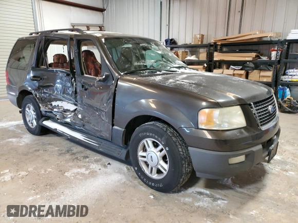 2005 Ford Expedition Special Service with VIN 1FMPU15545LA54710, listed as a Copart auction lot 53736614 with 205,110 mi miles and Salvage Title. Bid and sale history available at carsss.com. Image 4.
