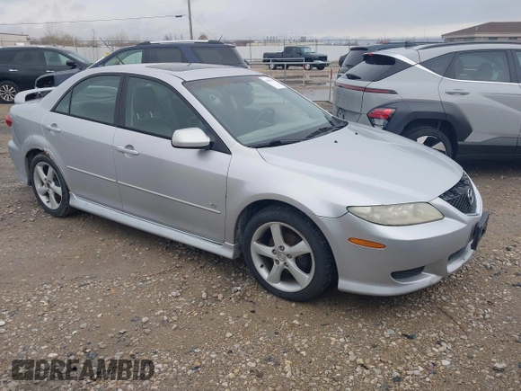 2004 Mazda Mazda6 s with VIN 1YVHP80D245N72738, listed as a IAAI auction lot 42098775 with 189,868 mi miles. Bid and sale history available at carsss.com. Image 1.