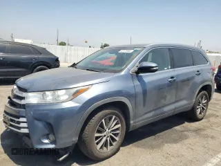 2019 Toyota Highlander SE with VIN 5TDKZRFH7KS355487, listed as a Copart auction lot 57175965 with 50,432 mi miles and Salvage title. Bid and sale history available at DreamBid. Image 1.