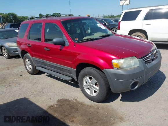 2006 Ford Escape XLS z VIN 1FMYU02Z96KA47068, wystawiony jako IAAI lot #42588037 z przebiegiem 139 581 mil mil oraz . Historia ofert i sprzedaży dostępna na DreamBid. Obrazek 1.