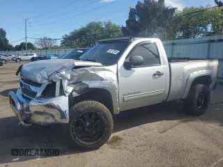 2012 Chevrolet Silverado 1500 LT with VIN 1GCNKSE03CZ142394, listed as a Copart auction lot 69772854 with 178,474 mi miles and Salvage Title. Bid and sale history available at carsss.com. Image 1.