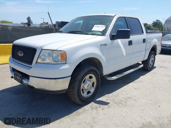 2005 Ford F-150 XLT with VIN 1FTPW145X5KD57271, listed as a IAAI auction lot 42062146 with 279,425 mi miles. Bid and sale history available at carsss.com. Image 2.