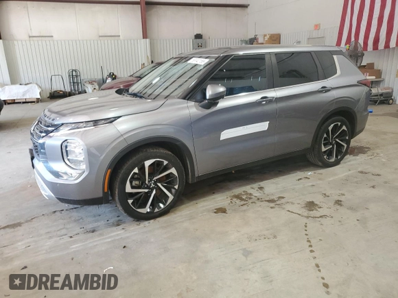 2022 Mitsubishi Outlander SE z VIN JA4J3UA84NZ031658, wystawiony jako Copart lot #56142155 z przebiegiem 73 500 mil mil oraz Szkoda całkowita • Salvage title. Historia ofert i sprzedaży dostępna na DreamBid. Obrazek 1.