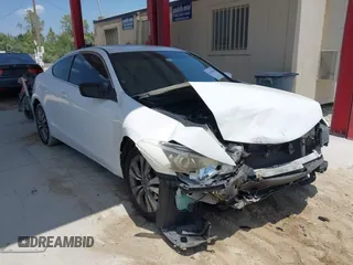 2009 Honda Accord EX z VIN 1HGCS12769A025050, wystawiony jako IAAI lot #42138240 z przebiegiem 172 461 mil mil oraz . Historia ofert i sprzedaży dostępna na DreamBid. Obrazek 1.