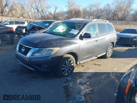 2013 Nissan Pathfinder SV with VIN 5N1AR2MM4DC672307, listed as a IAAI auction lot 41369598 with 187,713 mi miles. Bid and sale history available at carsss.com. Image 2.