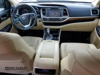 2018 Toyota Highlander Limited with VIN 5TDYZRFH7JS239666, listed as a Copart auction lot 44755665 with 61,232 mi miles and Salvage title. Bid and sale history available at DreamBid. Image 8.