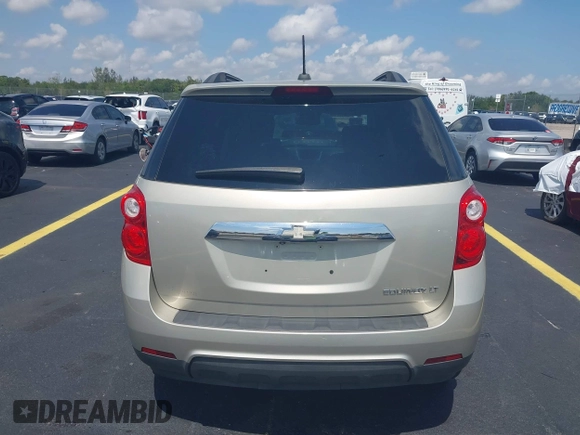 2015 Chevrolet Equinox LT z VIN 2GNALBEK4F6296410, wystawiony jako IAAI lot #42325053 z przebiegiem 115 012 mil mil oraz . Historia ofert i sprzedaży dostępna na DreamBid. Obrazek 17.