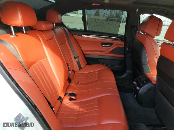 2015 BMW M5 with VIN WBSFV9C53FD595315, listed as a Copart auction lot 39656653 with 85,869 mi miles. Bid and sale history available at carsss.com. Image 10.